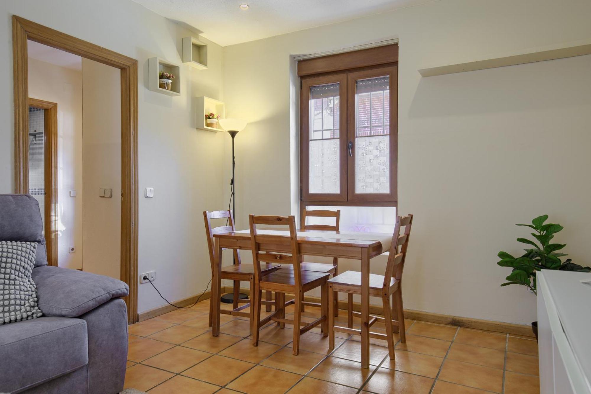 Casona 44 - Apartamento Para 2 Con Wifi, Ac Y Patio Exterior Алькала-де-Энарес Экстерьер фото