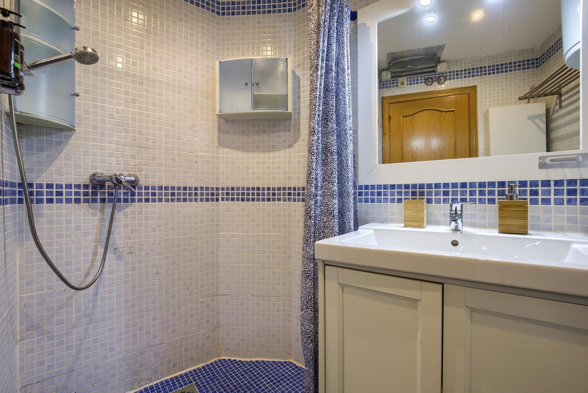 Casona 44 - Apartamento Para 2 Con Wifi, Ac Y Patio Exterior Алькала-де-Энарес Экстерьер фото